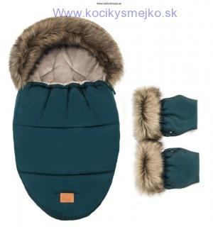 Cleo s autosedačkou