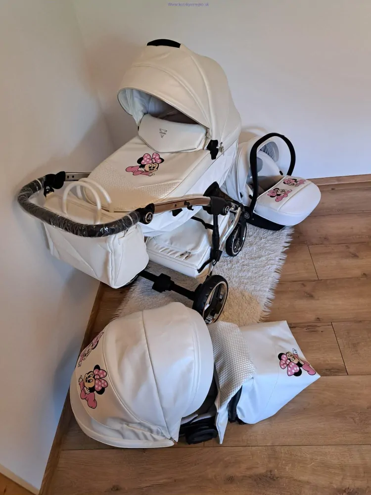 Ručne maľovaný kočík 3V1